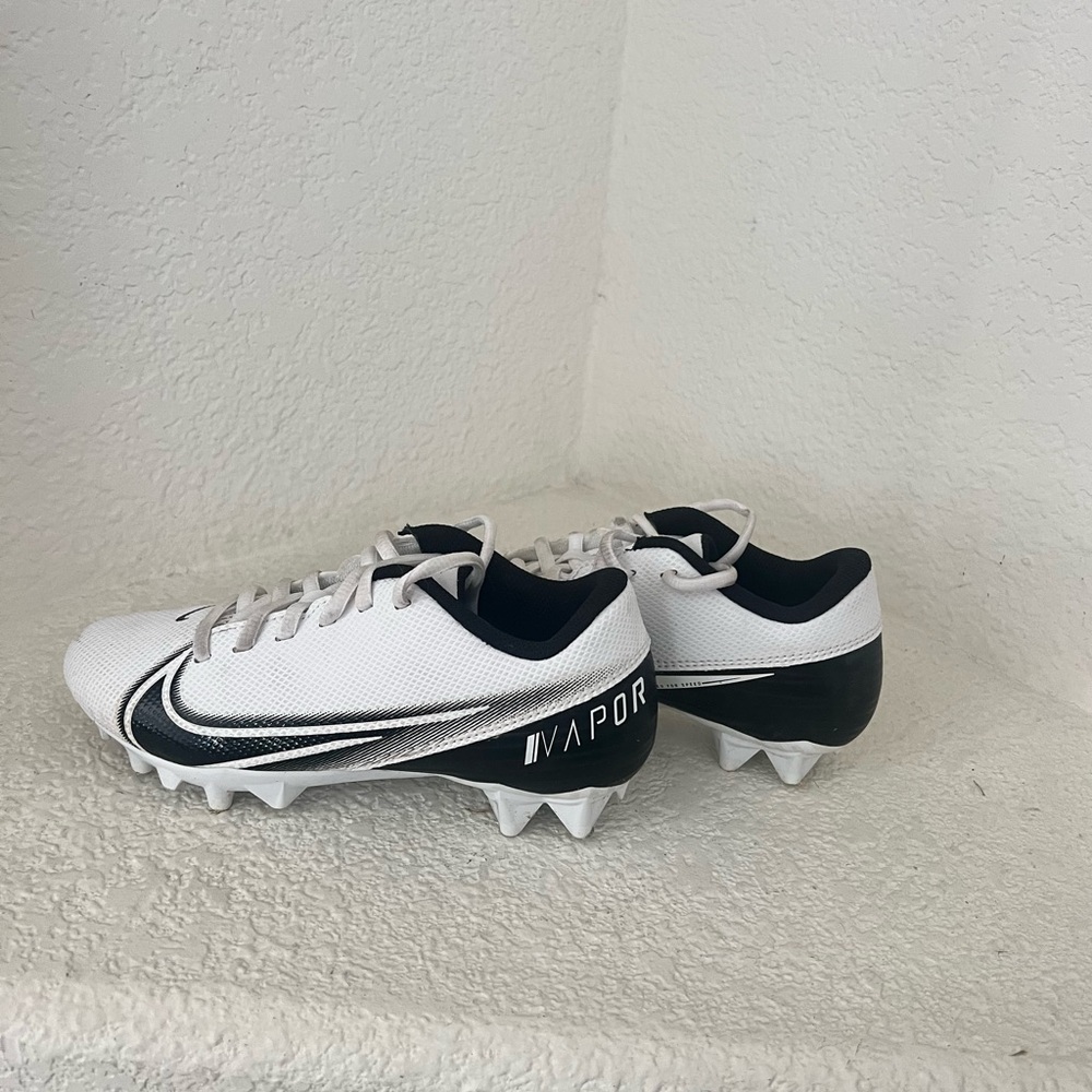 Nike Vapor Toddler Cleats, Size 2.5, Worn once